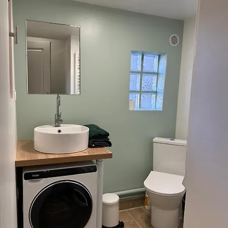 - Proche Centrex & Disneyland